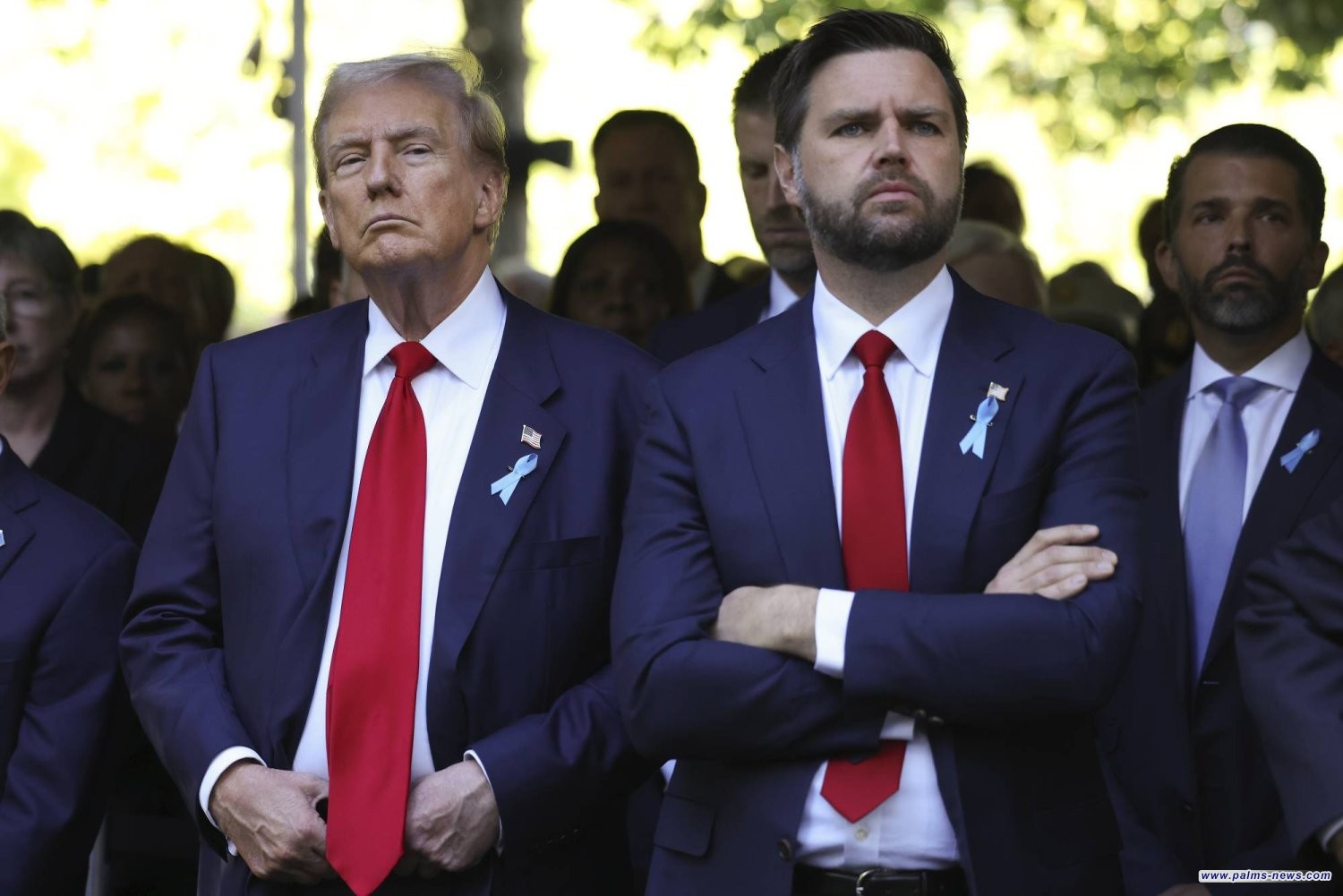 قراصنة صينيون اخترقوا هواتف ترمب ونائبه